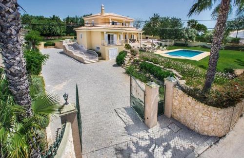 Pata de Cima Villa | Villa Monte Sol V6 by Interhome