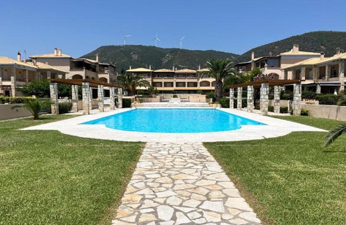 Platanitis Villa | Villa Myrto Nafpaktos