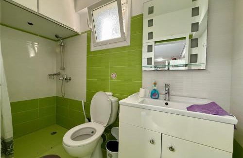 Piqeras Apartment | VILLA NEFELI