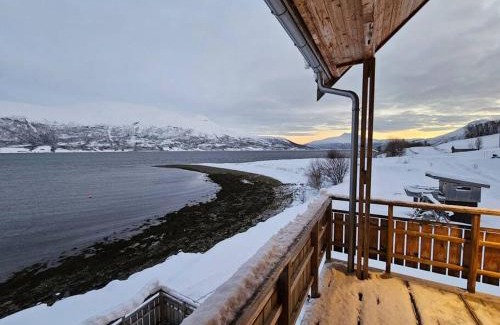 Laukeng House | Villa Nestun - Northern lights villa with sauna