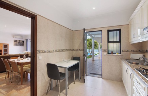 Urbanizacao dos Calicos Villa | Villa 'Neves' with Mountain View, Private Pool and Private Terrace