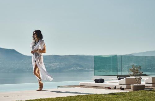 Sternes Villa | Villa Niolos II