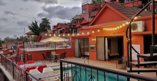 Aarey Colony Villa | Villa No: 214, Dr.Wade's Villa.