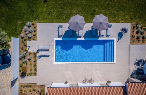 Visocane Villa | Villa Nola