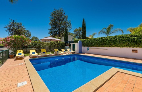 Albufeira Villa | Villa Nox is perfect for families with children as the pool is fenced