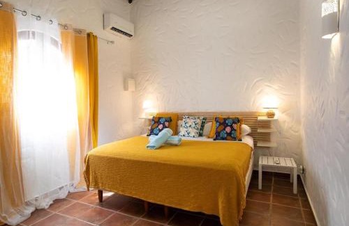 Orient Bay Villa | Villa Occitane 3 chambres, vue mer spectaculaire et piscine privée