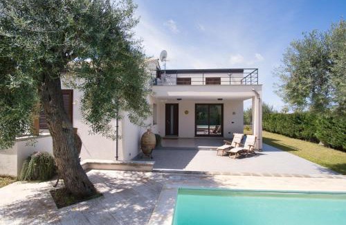 Capo Villa | Villa of Wings (by Vacation Service)