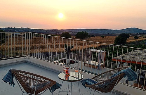 Kathikas Villa | Villa Oinothea, Kathikas - a villa that sleeps 8 guests in 4 bedrooms
