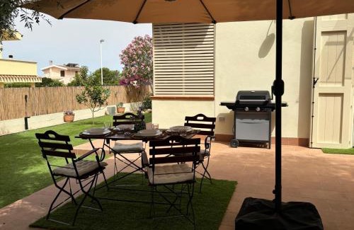 Capitana House | Villa Oliva in Quartu Sant Elena, Capitana, with big Garden and Sea view!