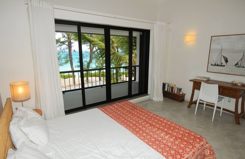 Pointe D'esny Villa | Villa on fine sandy beach, great snorkeling, quiet for a couple or up to 8 p