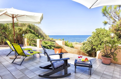 Tonnara Villa | Villa on the shore of the Sorso marina, 3 bedrooms, veranda overlooking the sea, garden