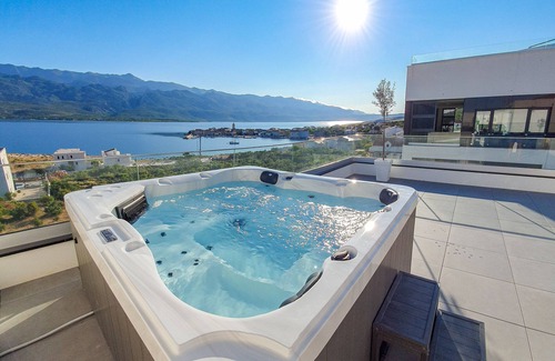 Vinjerac Villa | Villa One Villa with pool, sea view and balcony - Villa One