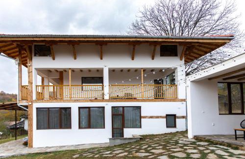 Voynishka Villa | Villa Oreh Kravenik - Вила Орех Кръвеник
