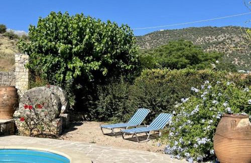 Makhairoi Villa | Villa Ovgoro, Provarma, pool, seaview balcony
