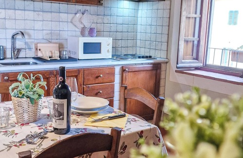 Pistoia Apartment | Villa Pacinotti - Appartamento La Salvia - Storia e Natura in Toscana