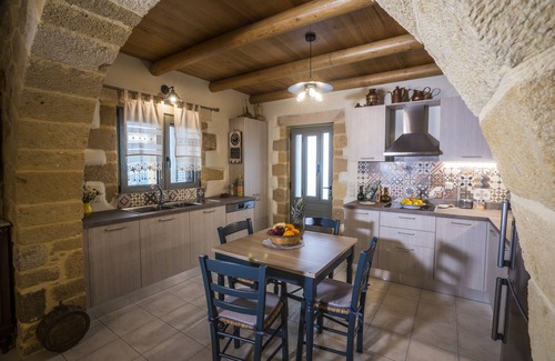 Kamara Kalidonias Villa | Villa Panareti, A beautiful villa in a peaceful setting for total relaxation