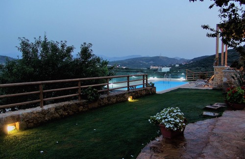 Kamara Kalidonias Villa | Villa Panareti, A beautiful villa in a peaceful setting for total relaxation