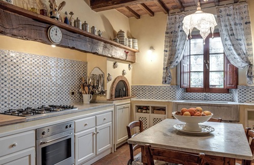 Capraia e Limite Villa | Villa 'Panicale- Toscana' with Private Pool, Private Terrace and Wi-Fi