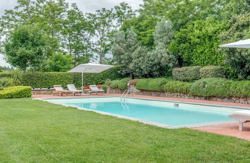 Capraia e Limite Villa | Villa 'Panicale- Toscana' with Private Pool, Private Terrace and Wi-Fi