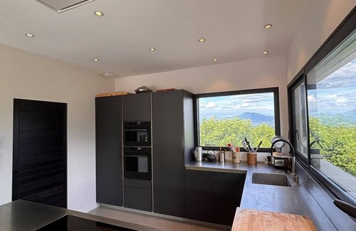 La Roche-sur-Foron Villa | Villa "Panorama" with pool and indoor spa