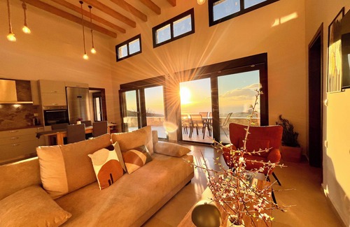Saktouria House | Villa Panorama | Sunset Retreat