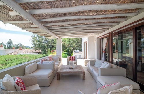 Pantogia Villa | Villa 'Pantogia' with Sea View, Wi-Fi and Air Conditioning