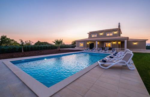 Carvoeiro Villa | Villa Paradise by Algarve Vacation