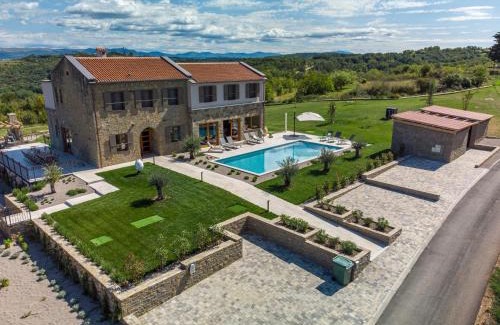 Sveti Bartol Villa | Villa Paradiso dIstria with Spa and heated pool