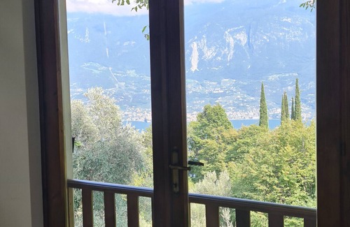 Pieve Villa | Villa Paradiso Lake View Balcony Garden