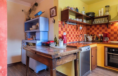 Sajini Villa | Villa Parun With heated pool, EV friendly -Your private Shelter From City Crowds