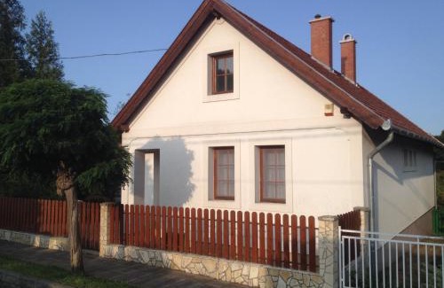 Szigliget Villa | Villa Pedro