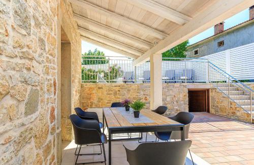 Farini Villa | Villa Pepe and Lynn