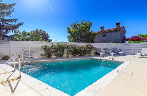 Farini Villa | Villa Pepe and Lynn