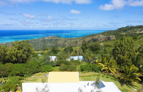 Coromandel Villa | Villa perfect for 2- 6 people, 5 minutes from Graviers beach