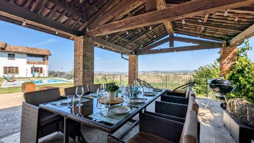 Costigliole d'Asti House | Villa Perla, hilltop location with pool