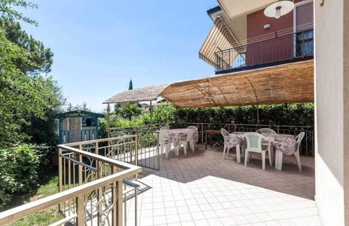 Padenghe sul Garda House | VILLA PETRA IN THE CENTER OF THE COUNTRY NEAR THE LAKE