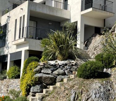 Valle-de-Campoloro House | Villa Petrera