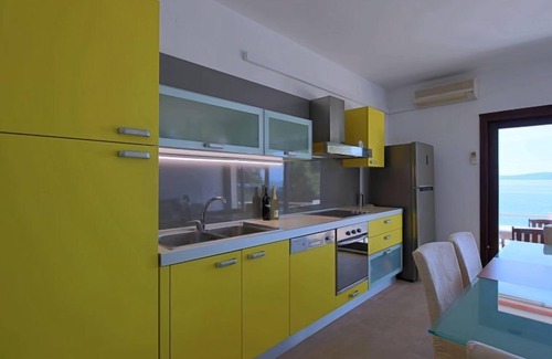 Businci Apartment | Villa Pinia by Interhome