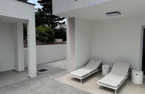 Povljana Villa | Villa Plesa with office and private pool