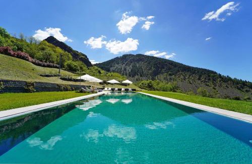Zignago House | Villa Podere Gaia 16 Pax by VILLASRETREATS