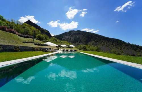 Zignago House | Villa Podere Gaia 16 Pax by VILLASRETREATS