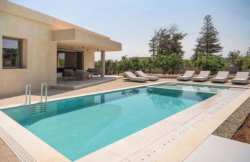 Maleme Villa | Villa Portokalea, 200m From The Beach, Heated Pool