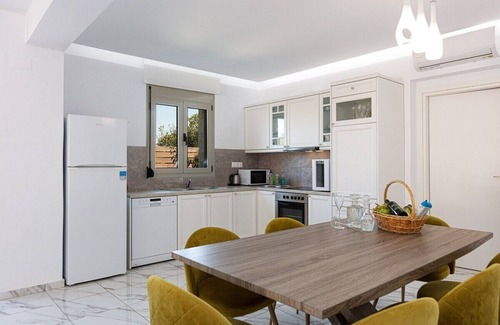 Pagkalochori Villa | Villa Prima - With Private Heated Pool & Jacuzzi