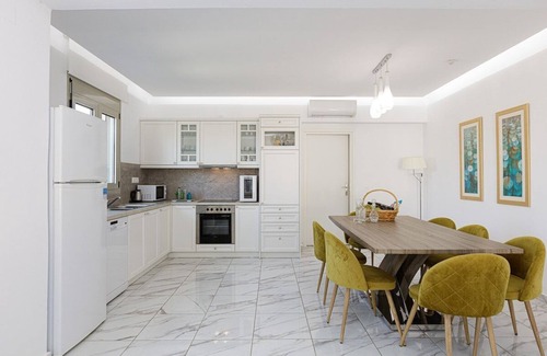 Pagkalochori Villa | Villa Prima - With Private Heated Pool & Jacuzzi