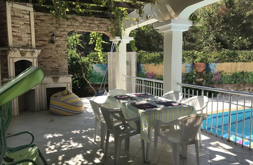 Fethiye City Center Villa | Villa: Private Pool, gated gdn, forest views, 6 minutes to beach, cafe, s'mkts