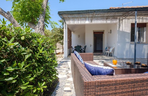 Torre Castiglione Villa | Villa 'Punta Prosciutto Vista Mare' with Sea View, Wi-Fi and Air Conditioning