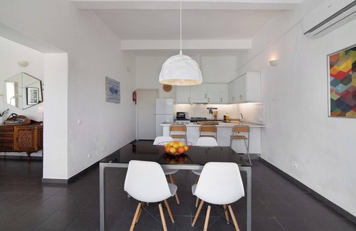 Patroves House | Villa Rafa with Private Pool, Garden, Wi-Fi & A/C