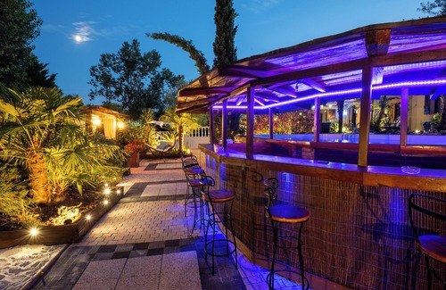 Montcabrier Villa | Villa Raffy Oasis D'exception