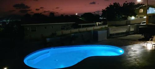 Marie Pampoen Apartment | Villa Raven`s Paradise (Gris)