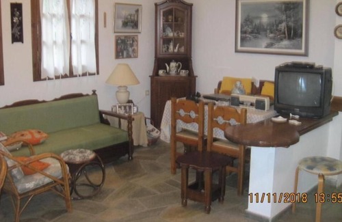 Dhrepanon Villa | Villa Rena in Mouresi Seaview